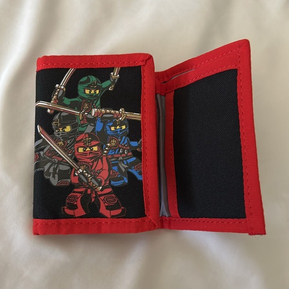 LEGO Ninjago Black and Red wallet - Picture 2 of 4